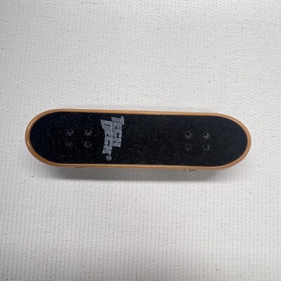 VTG Tech Deck 1031 Finger Board Y2K Toy Figure Skateboard Skull