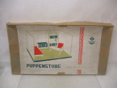 x-22359	Ältere Vero Puppenstube zerlegbar H:ca.36cm,L:ca.85cm,T:ca.43cm