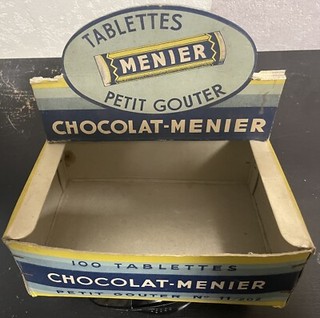SCHOKOLADE MENIER SCHACHTEL AUFSTELLER MIT 100 TABLETTEN KLEINER GESCHMACK