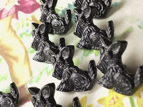 Vintage Buttons Scottie Dog,Scottish Terrier,Scottie buttons NOS 3/4" 17mm #1732