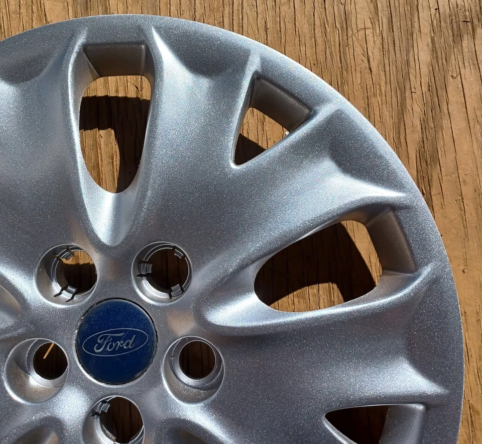 Calota Ford Fusion 2013-2020 serve para roda de 16", p/n DS7C-1130-AXA, 7063 repintada - Imagem 3 de 4