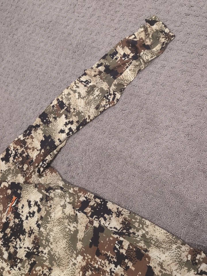 Sitka Gear Core Merino 120 LS Crew Large Subalpine Excellent Free Shipping! - Image 4 of 4