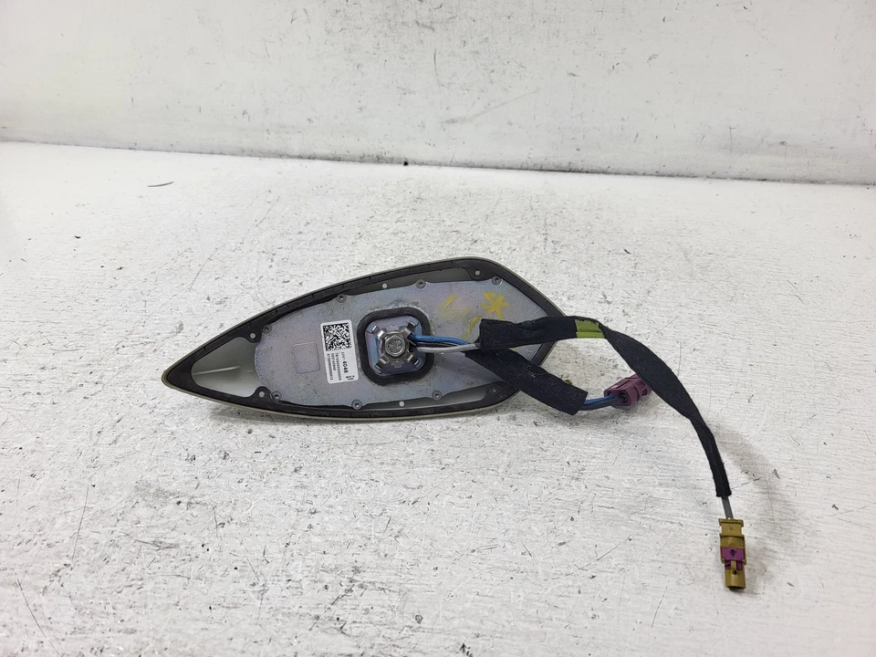 2016 Cadillac ATS Roof Mount Radio Antenna OEM LKQ - Изображение 3 из 4