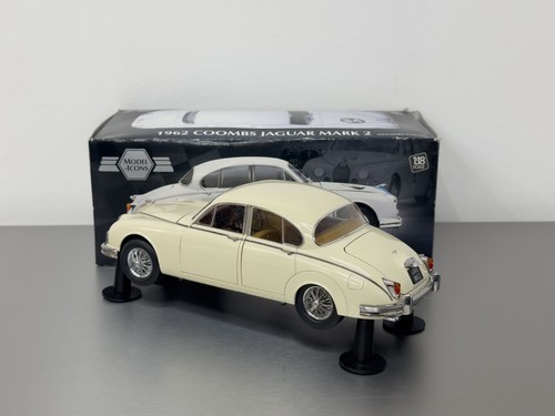 1:18 Model Icons 192 Coombs Jaguar Mark 2 - Picture 12 of 18