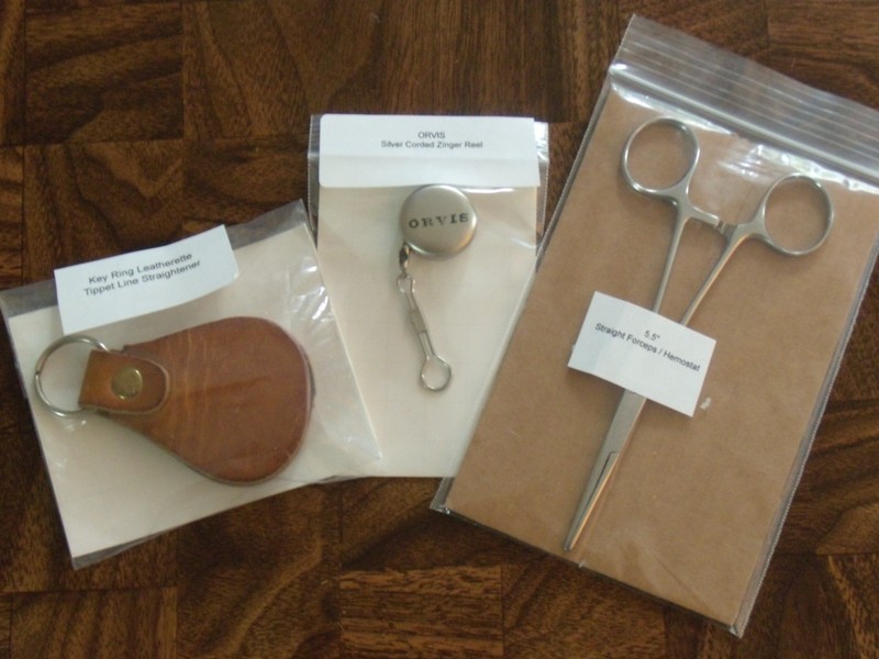 Orvis zinger retractabile reel, 5.5" Hemostats, Leatherette Tippet Line straight