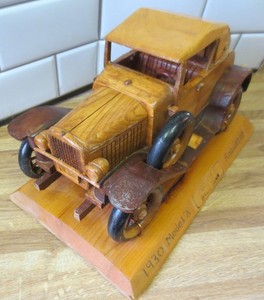 VTG WOODEN 1930 Model A Roadster Handcrafted by Orville Godwin 12" READ