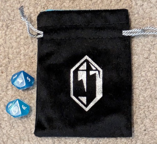 Final Fantasy Mtg Promo Dice w/ FF Felt Bag- Two D10 -Pre-Release Blue Crystal