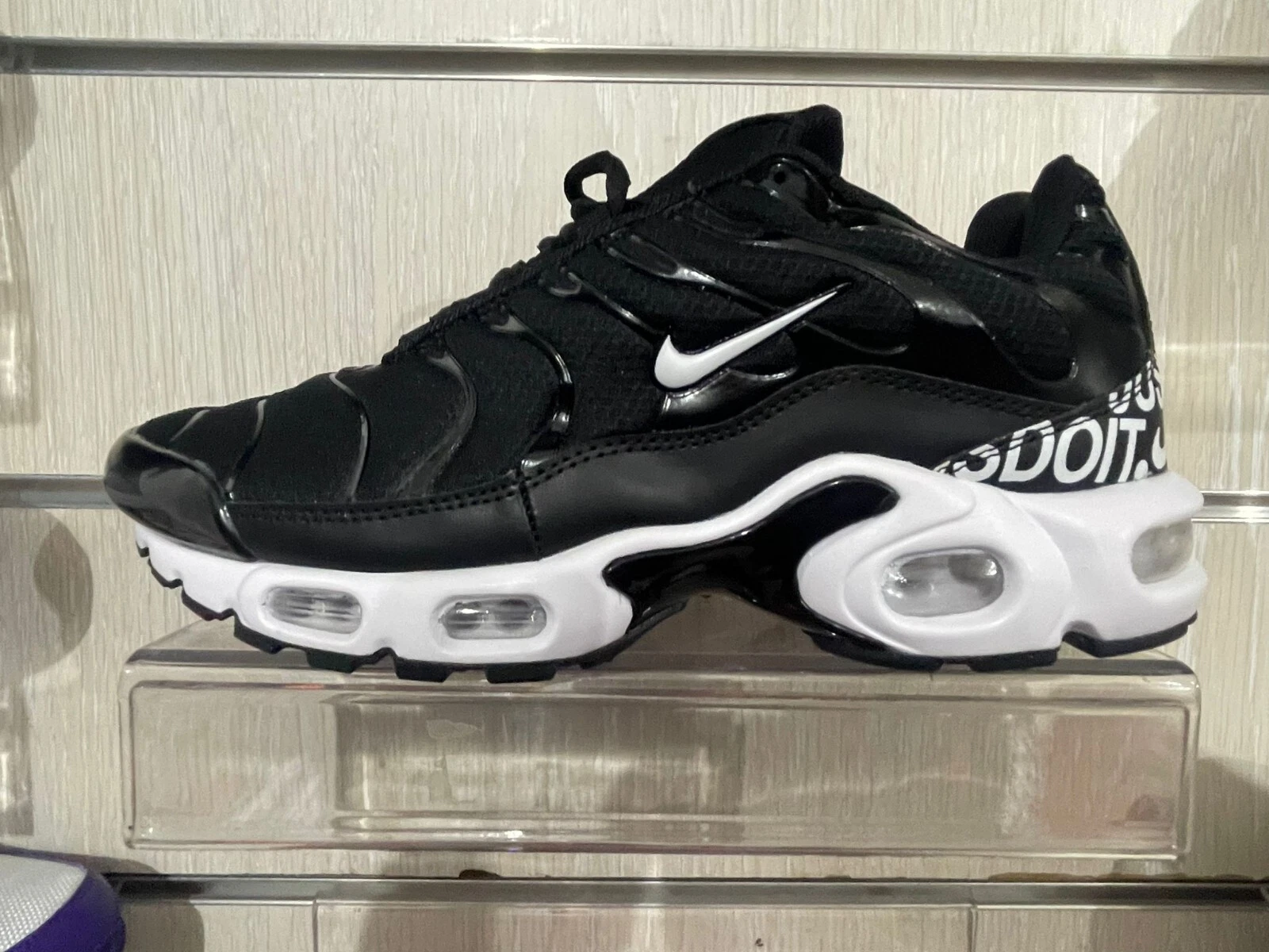NIKE AIR MAX TN SQUALO +CALZE OMAGGIO