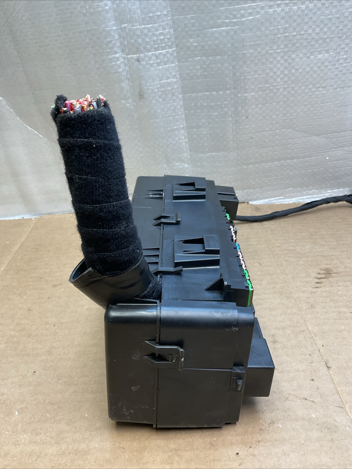 14-21 Maserati Quattroporte Rear Trunk Main Wiring Harness Fuse Box Panel Oem