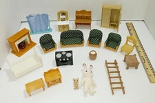 Calico Critters Figures & Furniture Lot of 19 Mixed Replacement pieces