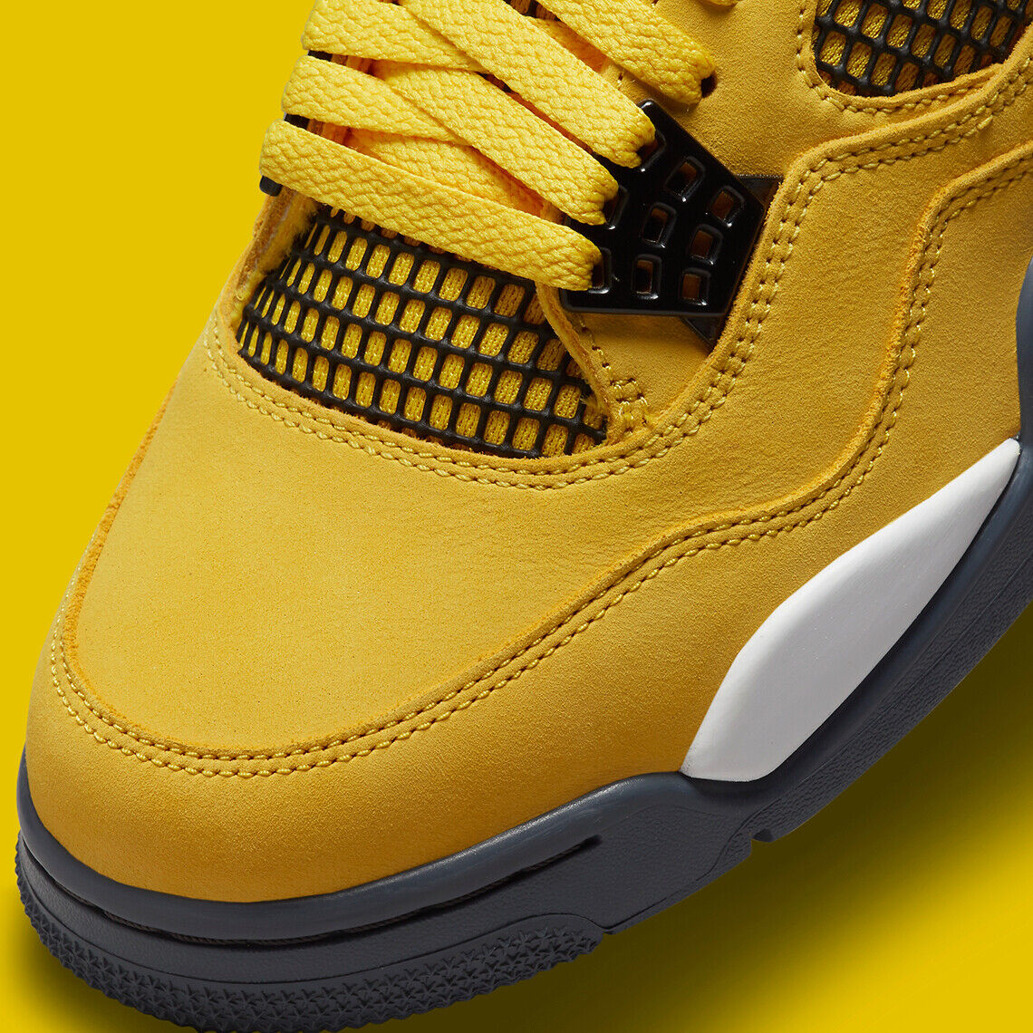 Nike Men's Air Jordan Retro IV 4 Lightning 2021 Tour Yellow Nike Men's Air Jordan Retro IV 4 Lightning 2021 Tour Yellow