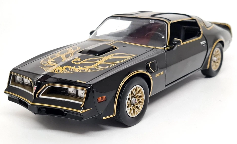 Greenlight 1/18 Smokey & the Bandit Pontiac Trans-Am '77 Black Diecast Model Car - Image 4 of 4