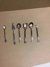 6 Wm Rogers Small Extra Plate Serving Utensils 5 Orig.  Rogers 1 Victorian Rose