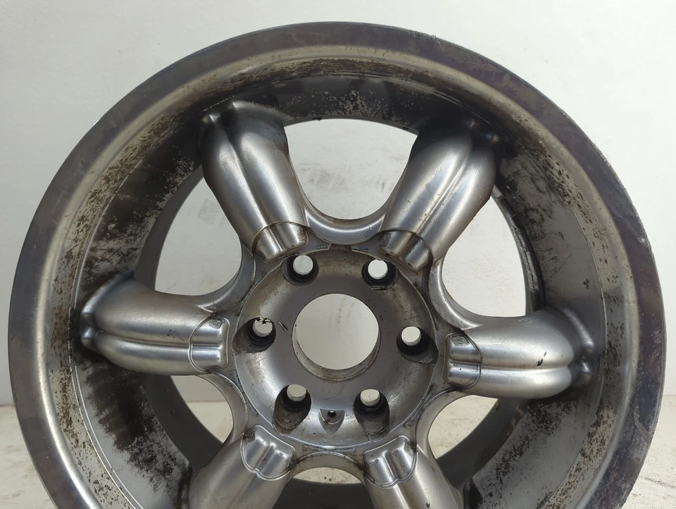 Llanta Chevrolet Silverado 1500 1999-2002 OEM DBWNP Foto 2 de 4