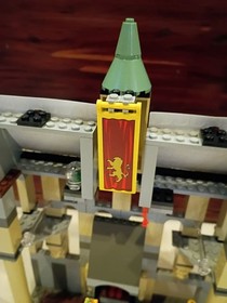 Lego Harry Potter 4709 Hogwarts Castle w/ Minifigs & Instructions No Box