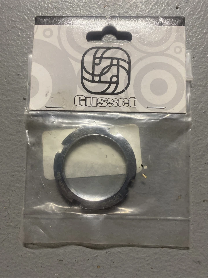 Anillo de bloqueo de oruga de refuerzo - Placa cromada 4 muescas mano izquierda 1,29" x 24T 332 fijo Foto 2 de 4