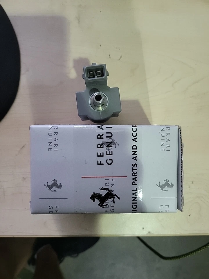 Electroválvula Ferrari 000178309 722687 OEM Foto 4 de 4