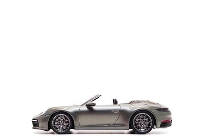 Minichamps 1:18 Porsche 911 Carrera 4S Cabriolet (992) in