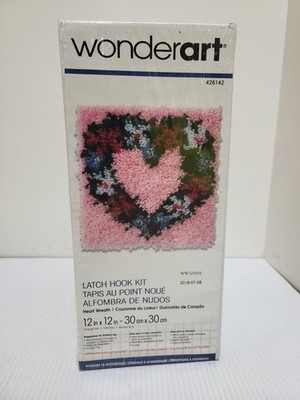 Wonderart Latch Hook Kit 12''X12'' - Heart Wreath