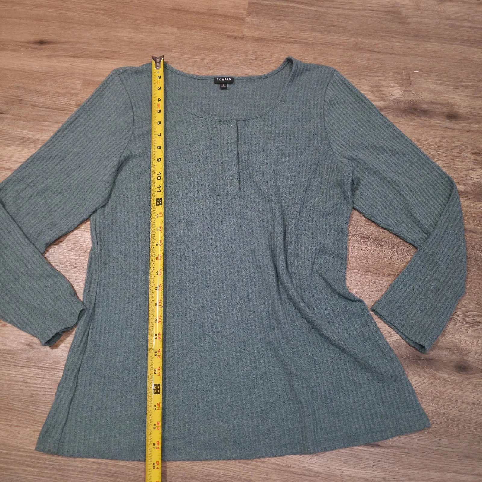 Torrid Sage Green Waffle Ribbed Knit Long Sleeve Henley Top Plus Size 2 2X... - product detail image 2