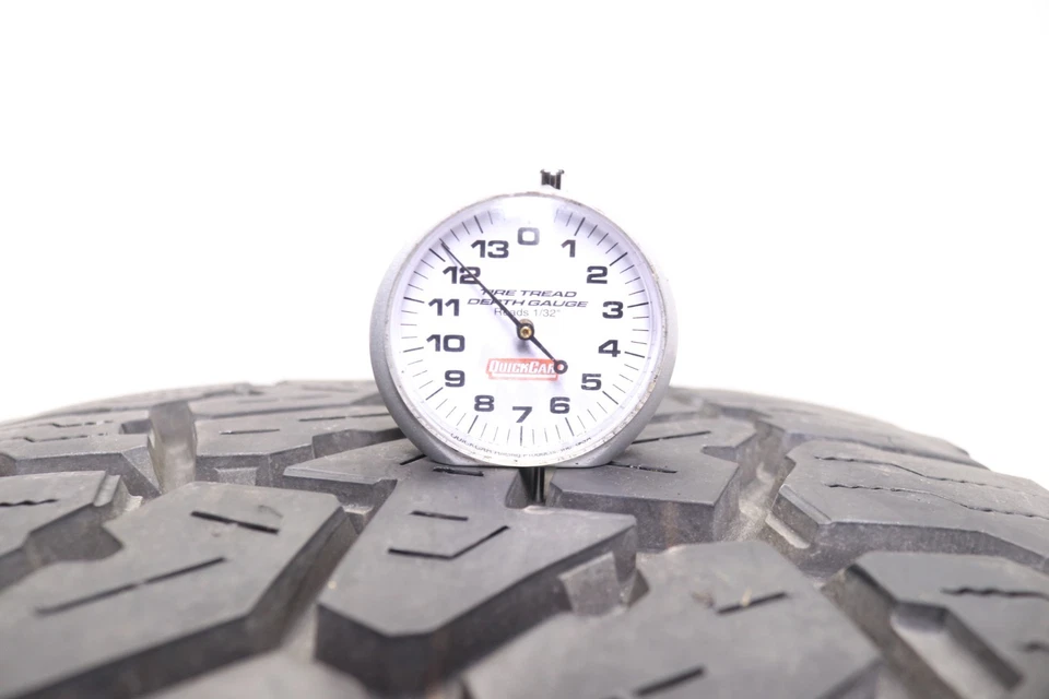 Usado LT 285/70R17 Falken Wildpeak A/T AT3W - 116/113Q - 12/32 Sin reparaciones Foto 3 de 4