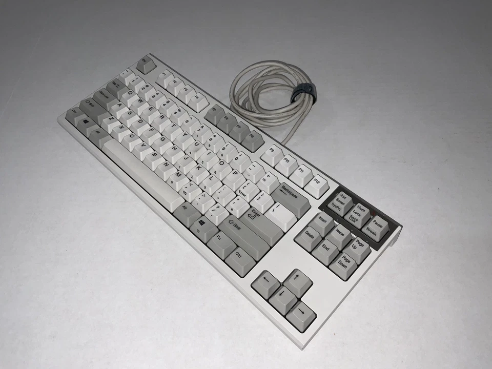 TOPRE CORPORATION REALFORCE R2TL-USV-IV AHBZ02 Mechanical Keyboard 87 keys - Image 2 of 4