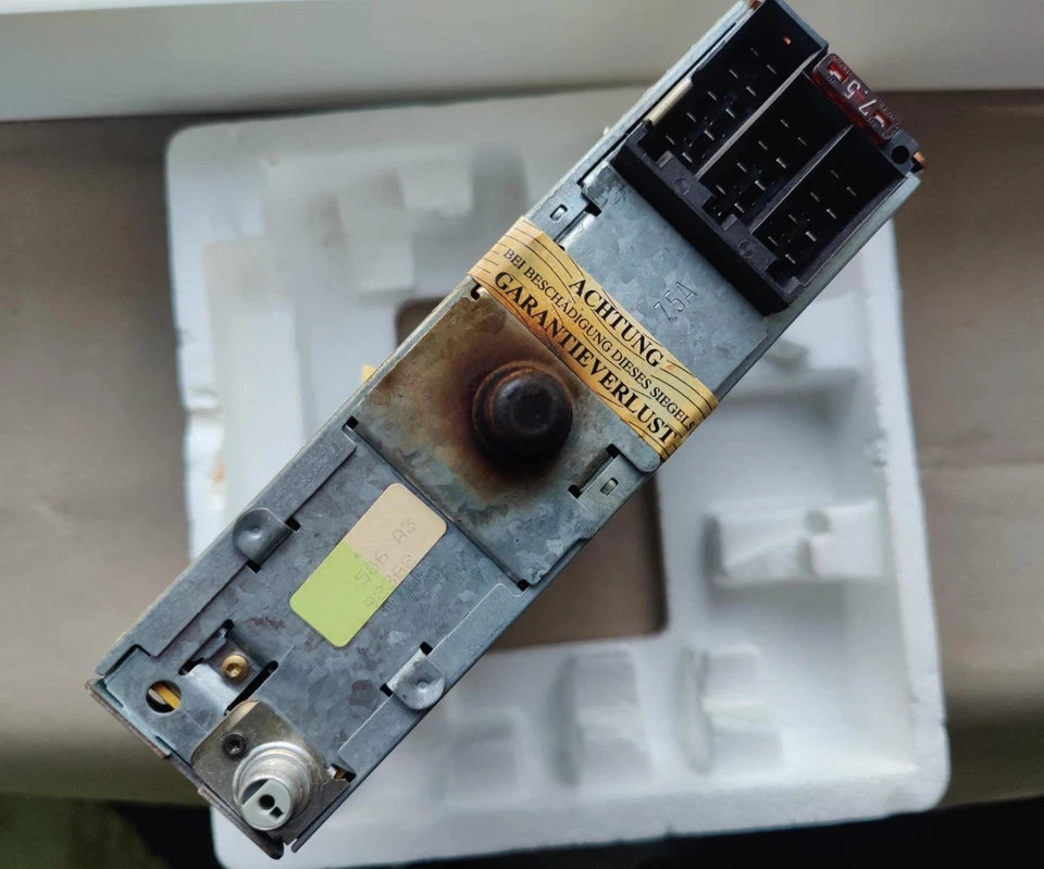 VW Gamma 3 Philips Auto Radio - 357 035 186 G - Bild 2 von 4