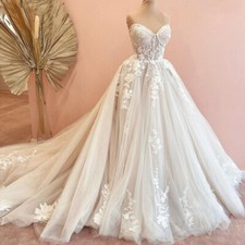 Fashion Sweetheart A-line Wedding Dresses Applique Sweep Train Bridal Gowns