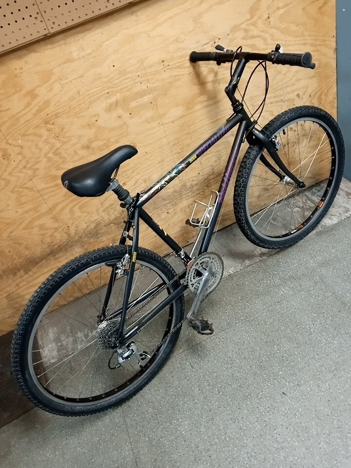 Specialized Rock Hopper comp mtb. 24 gears, 26