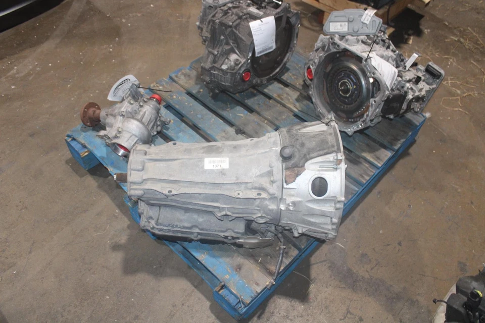 Used Automatic Transmission Assembly fits: 2017 Mercedes-benz Mercedes e-class 2 Foto 2 de 4