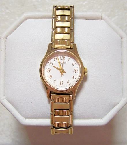 Vintage Women's Timex Gold Tone Watch