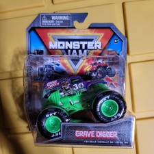 Series 36 Spin Master 2024 Monster Jam GRAVE DIGGER 30th ANNIVERSARY  1/64 Scale