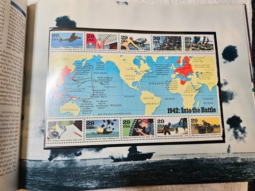 USPS World War II Remembered 4 Books w/Some Stamps 1941/42/43/44 - Foto 6 di 10