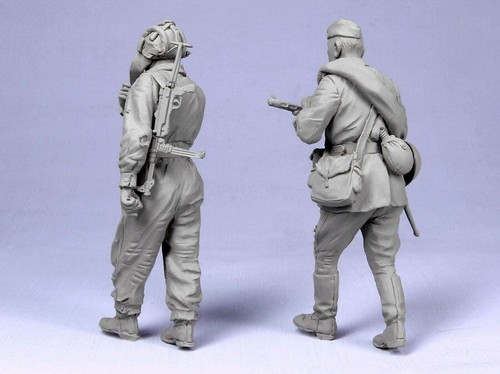 Tank Model 35057 1/35 Red Army Man and Tankman, Summer 1941 - Picture 5 of 6