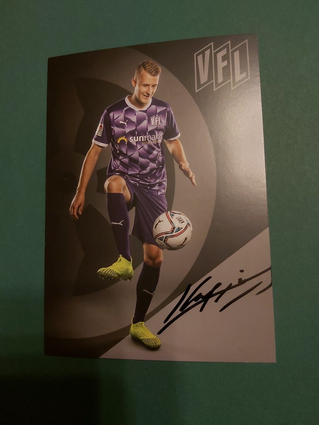 Picture 1 of 1