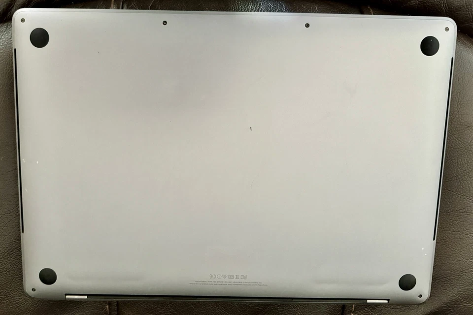 15" Apple MacBook Pro 2016 2.6 i7 16GB 512,GB 450 Monterey Gray Touch Bar - Image 3 of 4