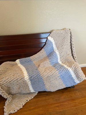 Iced Latte Chunky Knit Blanket