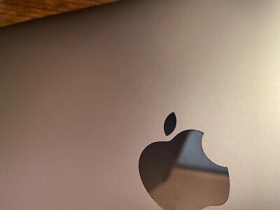 Apple MacBook Pro 13.3 Apple MacBook Pro 13.3