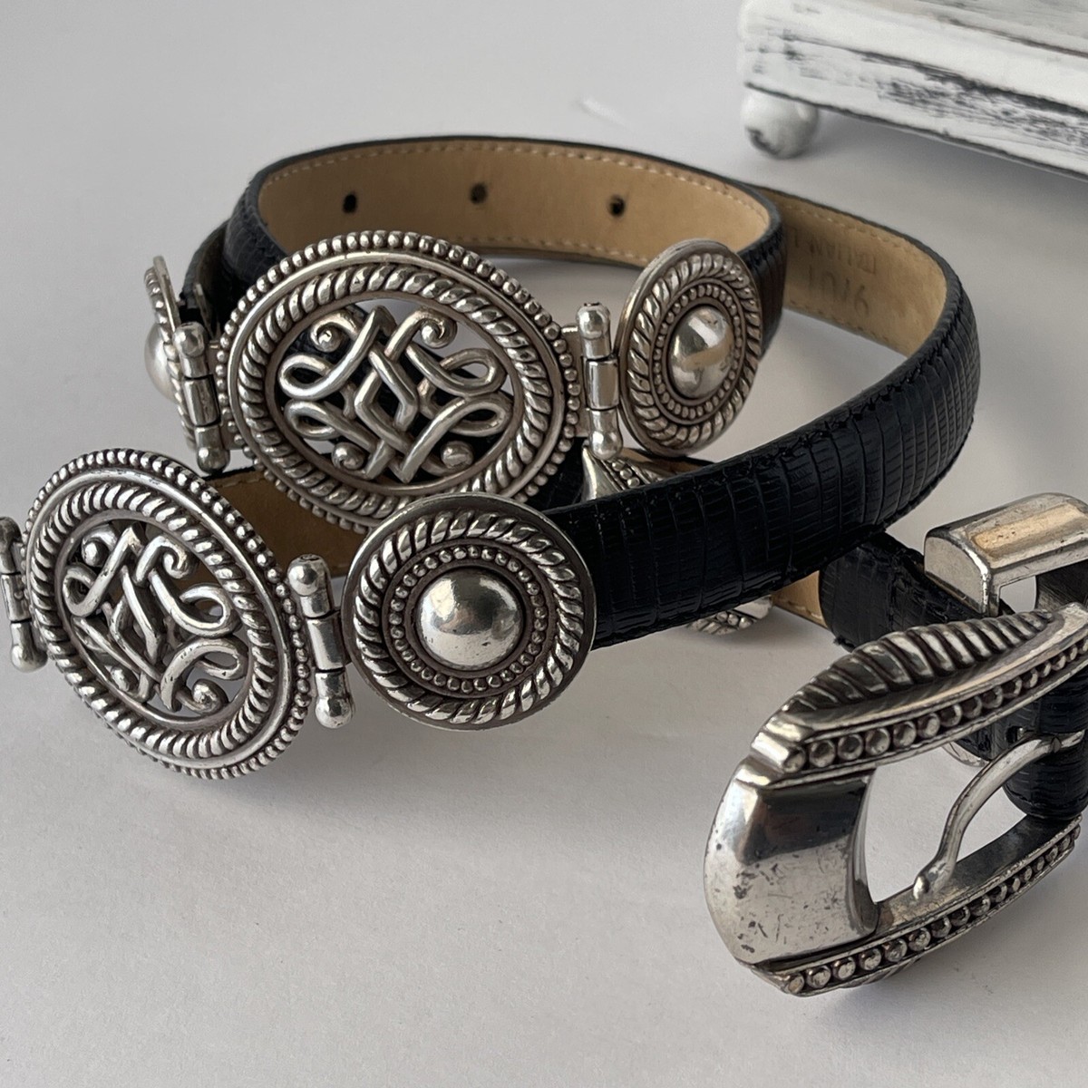 Elegant Black and Silver Women\'s Belt buckle. Made in Italy Elegant Womens Black Belts for Dresses Thin Silver Buckle  main image 4