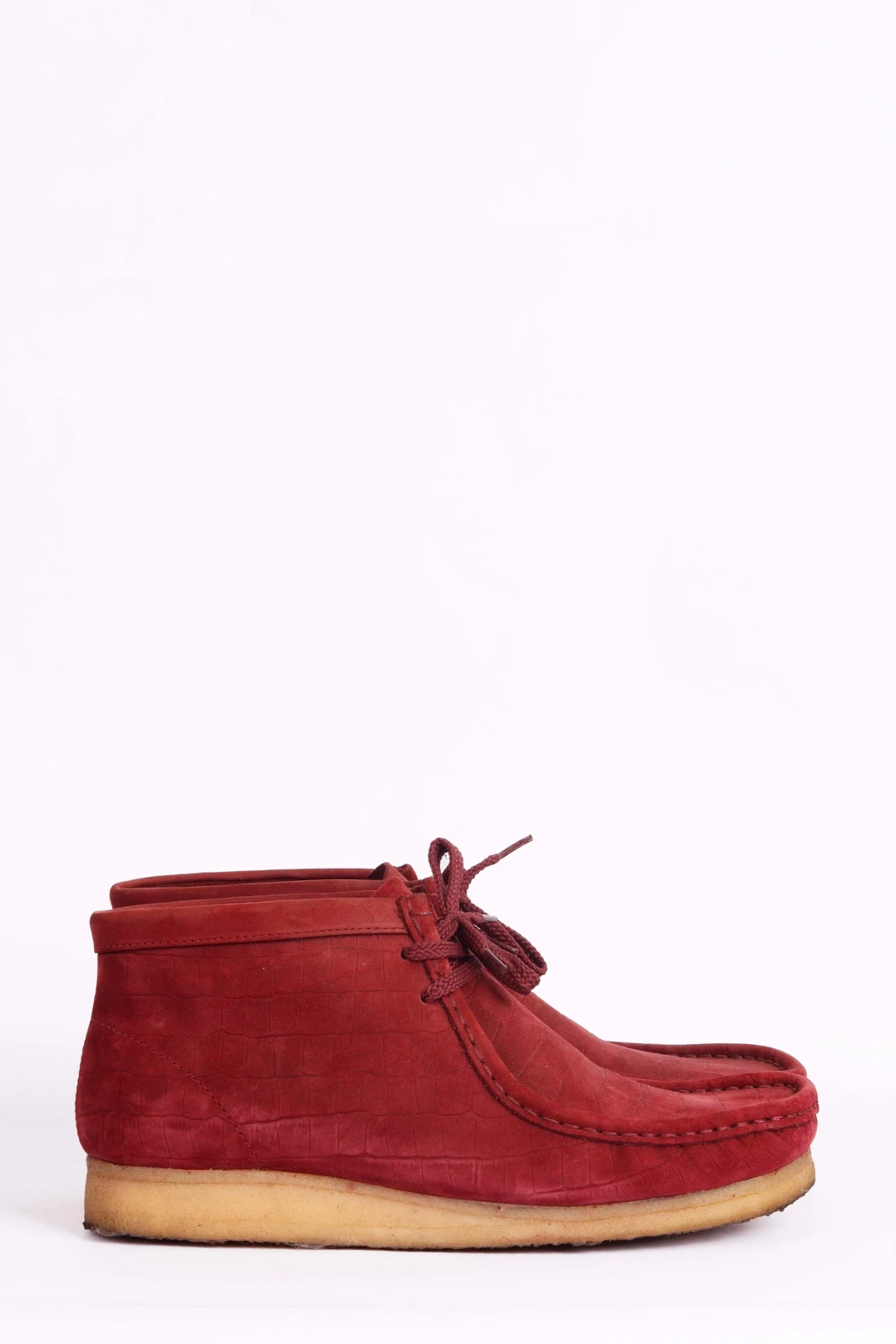 Supreme x Clarks FW12 Wallabee « Suède Croc Bourgogne » (2012)