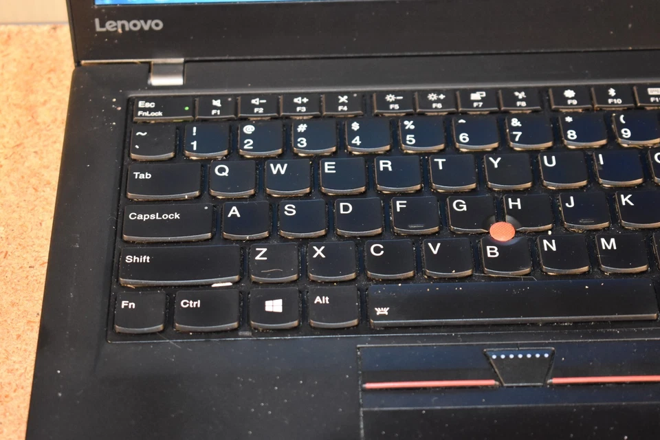 Lenovo ThinkPad T470s Core i7-6600U 2,6 GHz 4 GB 256 GB SSD Windows 7 Pro 32 bits Foto 4 de 4