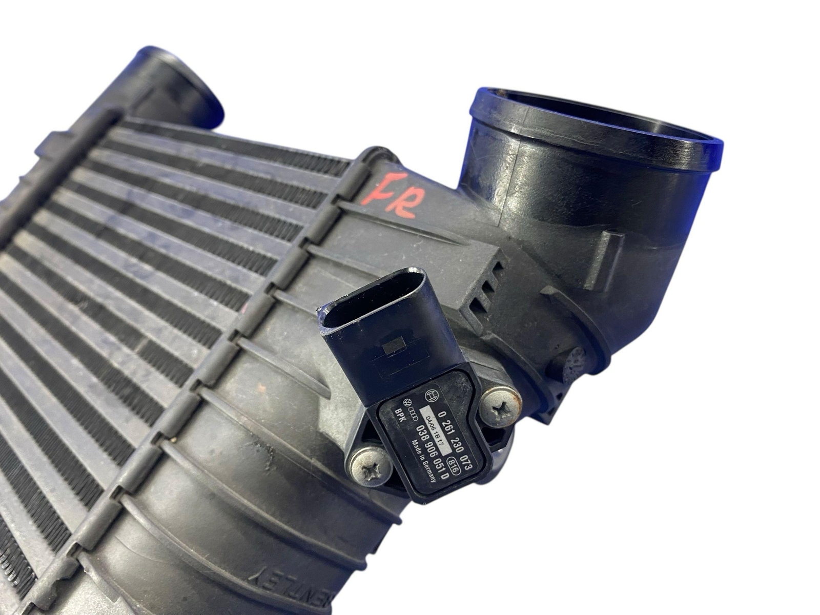 2006-2012 BENTLEY CONTINENTAL FLYING SPUR FRONT RIGHT SIDE INTERCOOLER W/ SHROUD