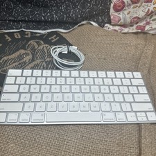 APPLE Wireless Magic Keyboard 2 A1644 EMC 2815 With Cord