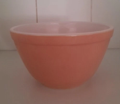 Vintage Pyrex Small Mixing Bowl Flamingo Pink 401 Sz 1.5 Pint Made in USA