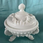 Vtg Westmoreland Art Glass Sea Shell Candy Dish Dolphin Feet In Milk Glass Used