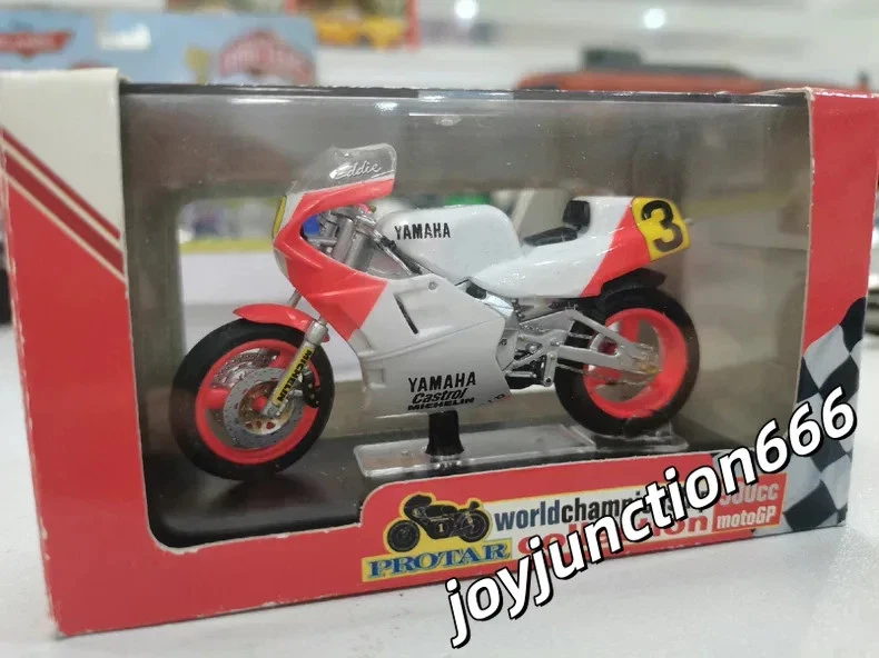 YAMAHA YZR OW98 500CC MotoGP 1988 Rider E.Lawson World Champion Ship Collection - Image 2 of 4