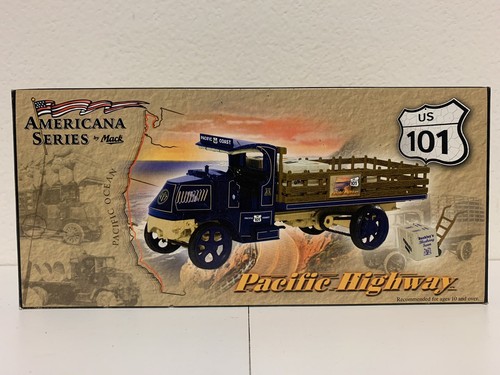 AC BULLDOG STAKE TRUCK MAC FIRST GEAR - Picture 2 of 11