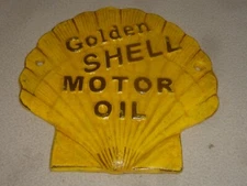 VINTAGE CAST IRON GOLDEN SHELL MOTOR OIL GASOLINE SIGN PLAQUE CLAM GAS STATION  