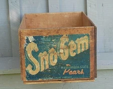 Sno Gem Wooden Box Washington Pears Fruit Crate Paper Label Hunting Cabin Decor