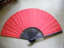 VTG LARGE RED CLOTH BLACK WOOD HAND HELD FOLDING FAN - 37 1/2" WIDE WHEN OPEN